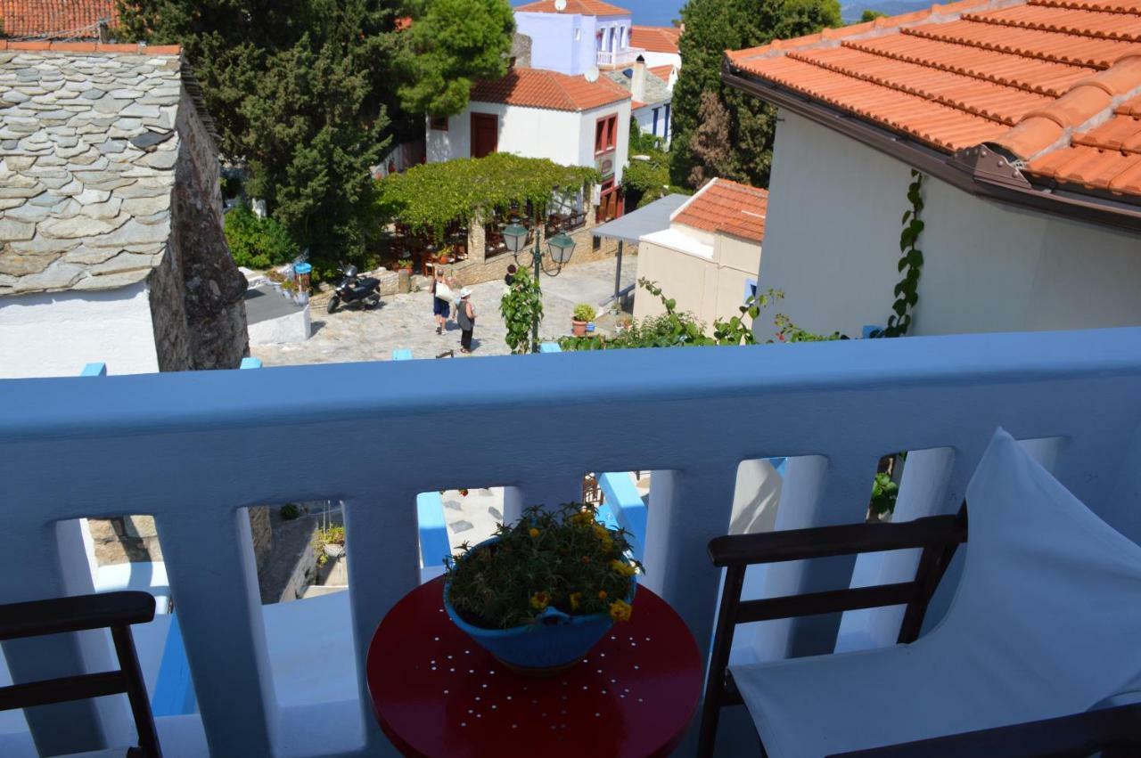 Stella'S Traditional House. Alonnisos Town Exterior photo