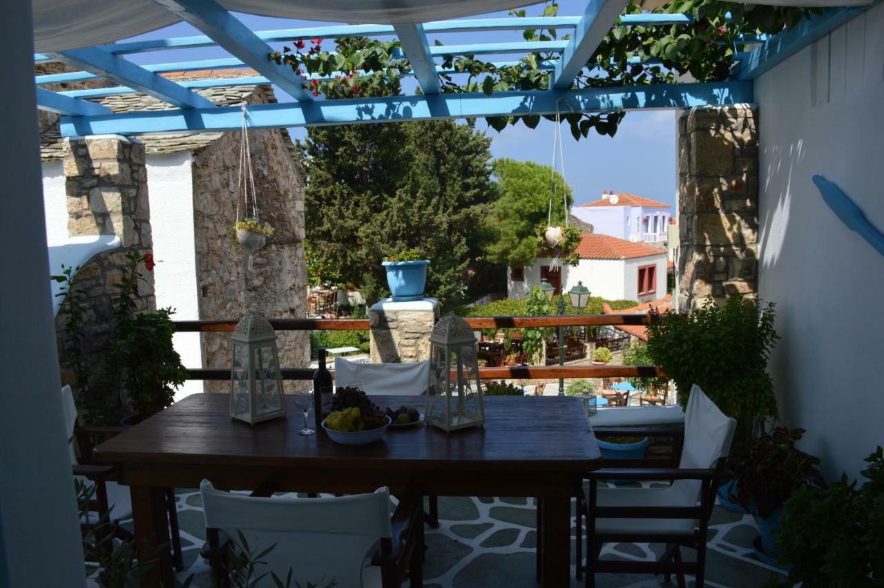 Stella'S Traditional House. Alonnisos Town Exterior photo